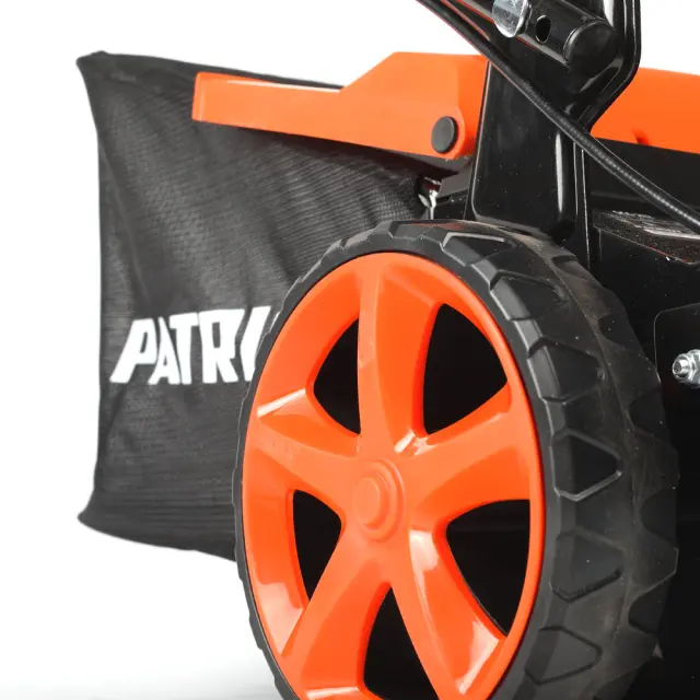 Patriot SCG 212 - скарификатор бензиновый