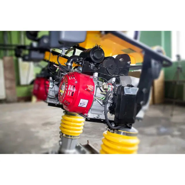 Вибротрамбовка бензиновый STEM Techno STR-82