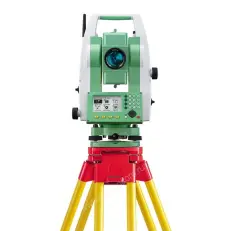Тахеометр Leica TS06plus R1000 1" Arctic на штативе