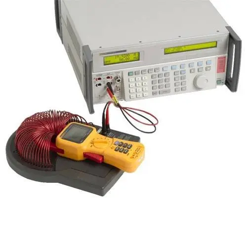Калибратор Fluke 5502E 240