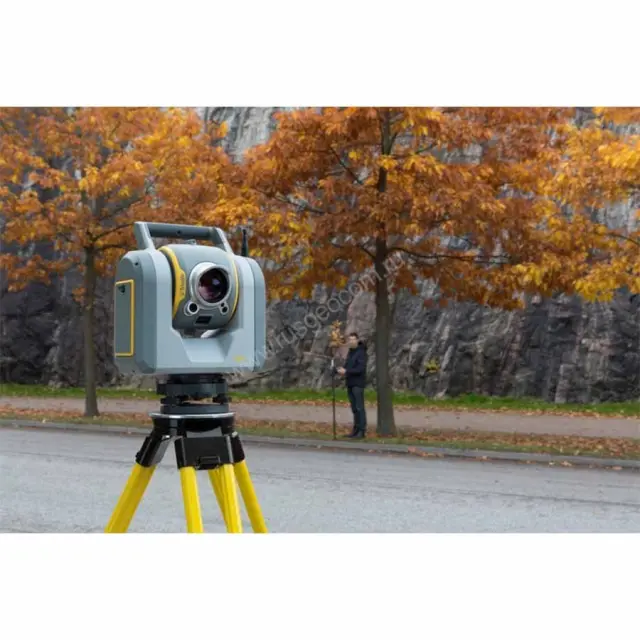 Тахеометр Trimble SX10