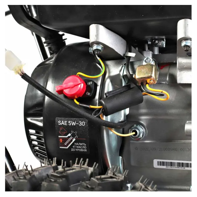 Бензиновый снегоуборщик Patriot PS 602 E