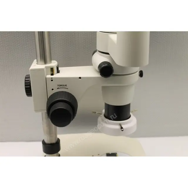 Эргономичная конструкция тубуса Nikon SMZ800