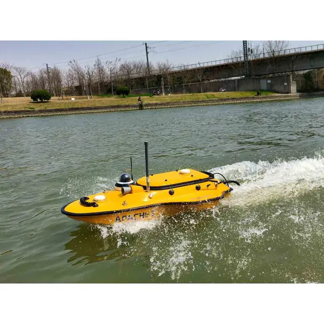 CHCNAV Apache 3 - Надводный дрон