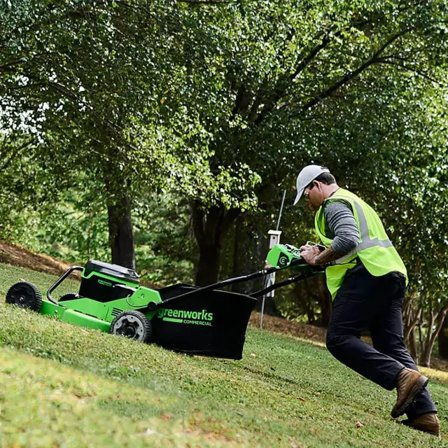 газонокосилка Greenworks GC82LM30 бесщеточная, 82V без АКБ и ЗУ