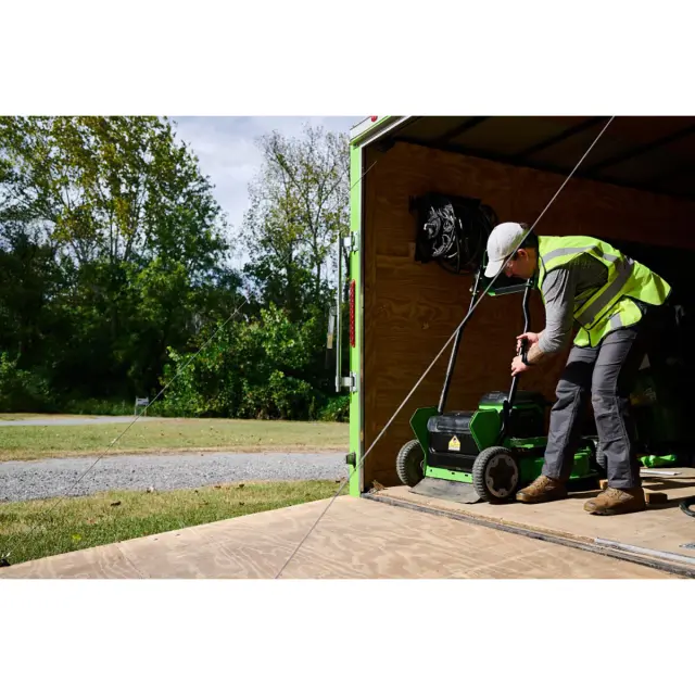 Greenworks GC82LM30 бесщеточная, 82V - аккумуляторная газонокосилка