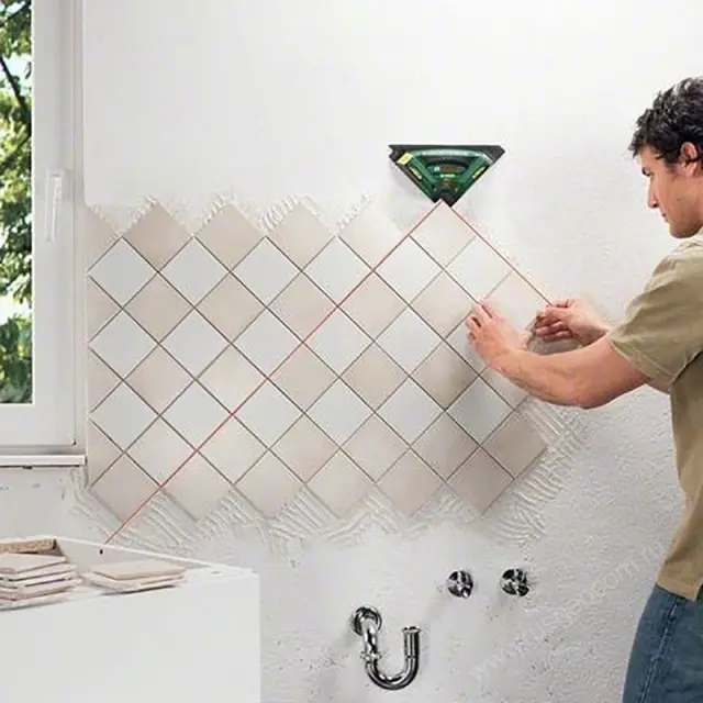 Bosch PLT 2 с калибровкой - лазерный нивелир