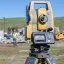 Тахеометр Topcon DS-105 на строительной площадке