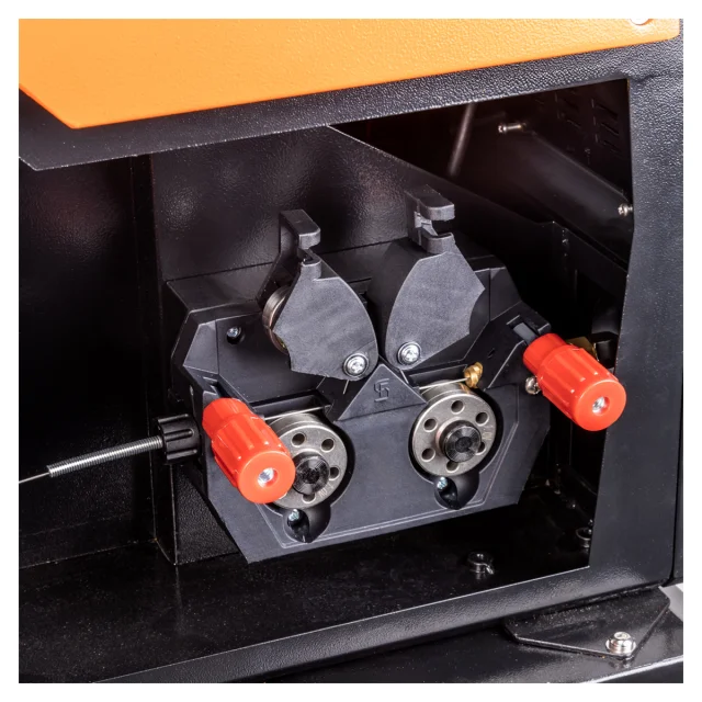 FoxWeld LASER 1500-4-МТ AIR - аппарат для ручной лазерной сварки, резки и очистки