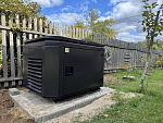 SUNREKA G8500EAX в тихом зимнем кожухе 1200 RAL 7035 - бензиновый генератор