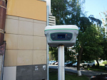RGK SR1 с RGK SC100 и вехой RGK GLS 24 - комплект GNSS приемника