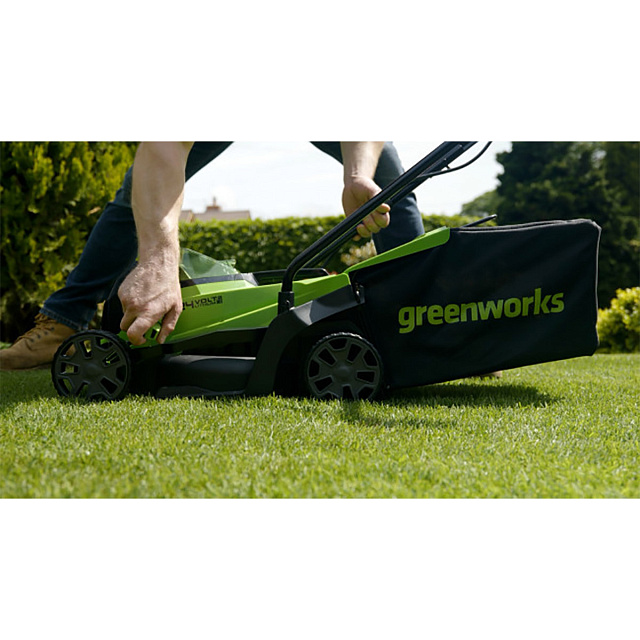 Greenworks GD24LM33 бесщеточная, 24V с АКБ 4 Ач USB + ЗУ 2А - аккумуляторная газонокосилка