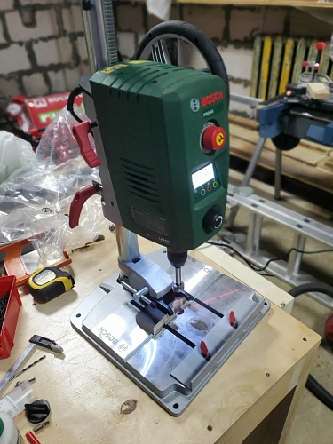 Bosch PBD 40 - вертикально-сверлильный станок