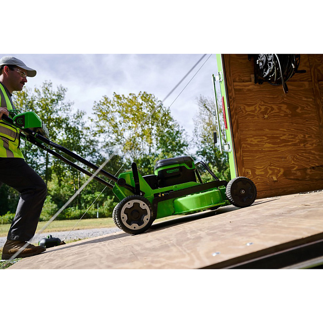 Greenworks GC82LM30 бесщеточная, 82V с АКБ 5 Ач + ЗУ 4А - аккумуляторная газонокосилка