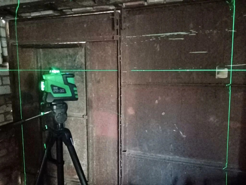 RGK PR-3G + штанга-упор - лазерный нивелир 3d с зеленым лучом